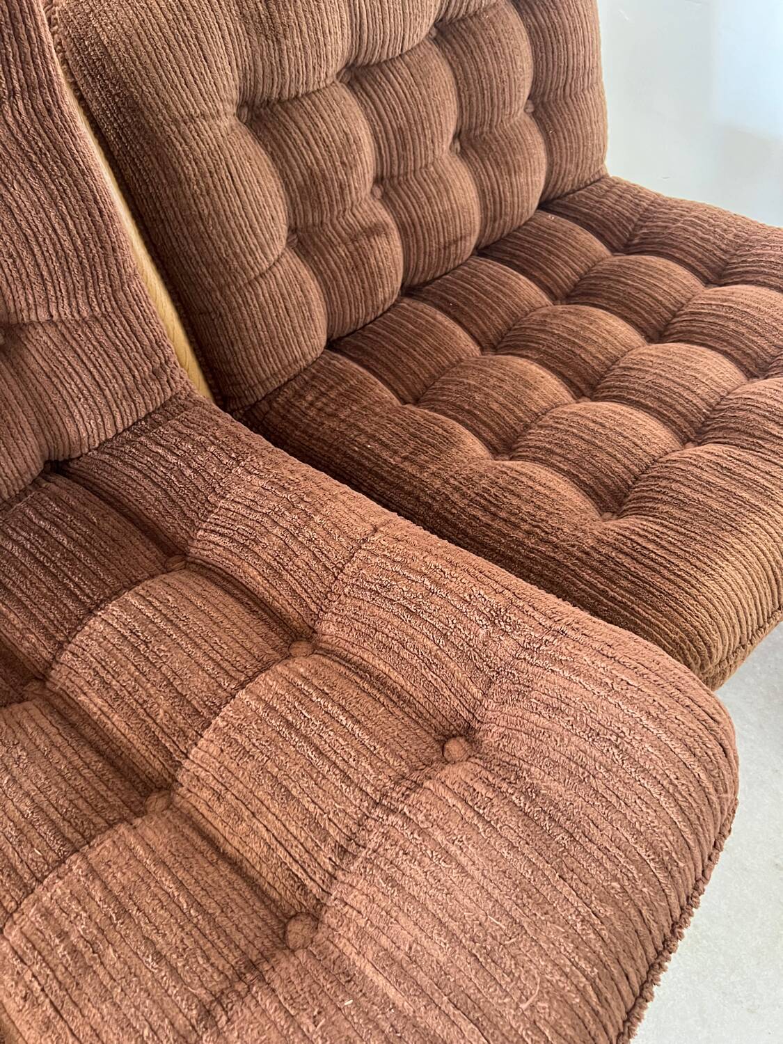 Old modular living room 7 armchairs and vintage Scandinavian design coffee table from the 60s