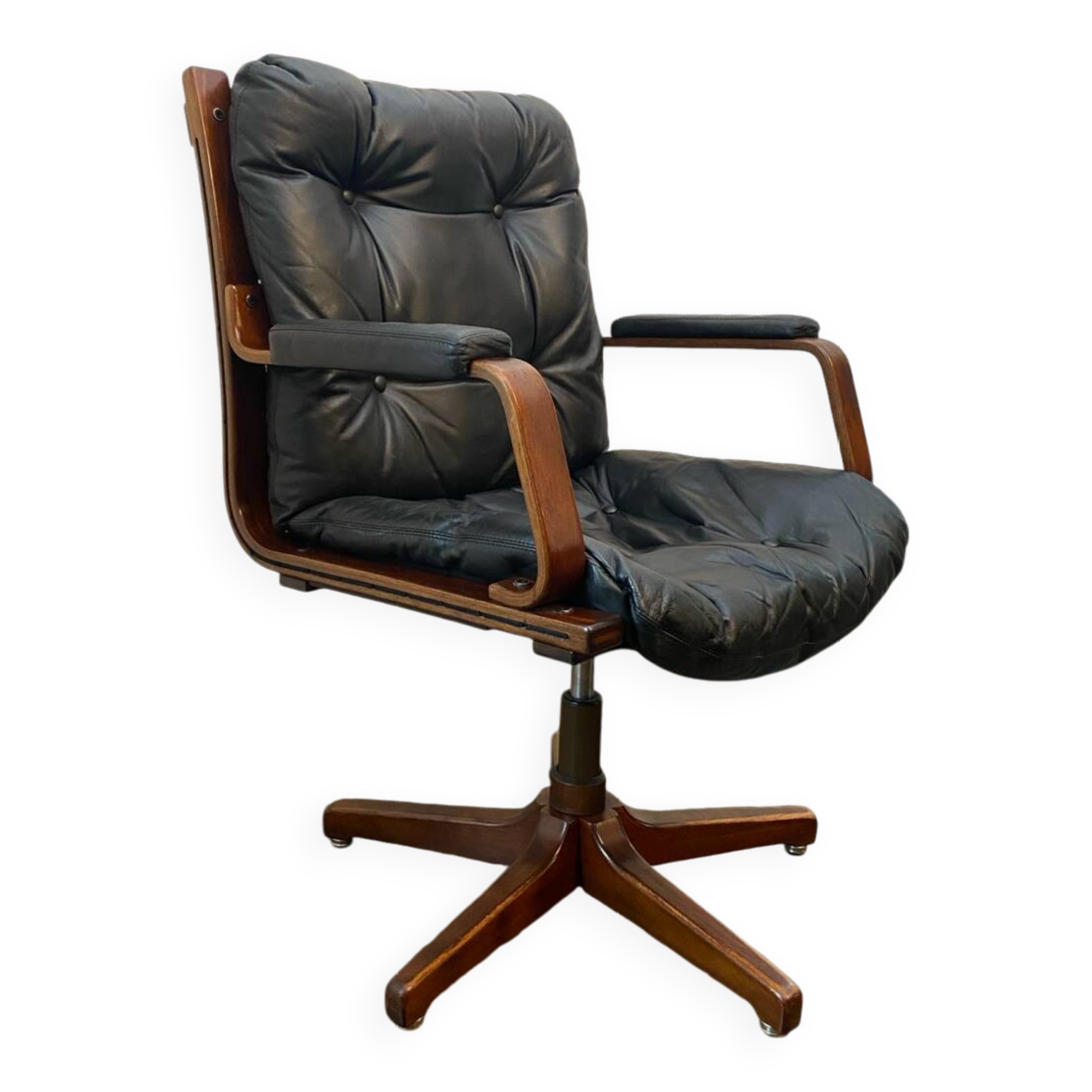 Fauteuil de bureau avec accoudoirs design vintage - Executive chair pivotant en cuir noir italien par Co.Fe.Mo années 80