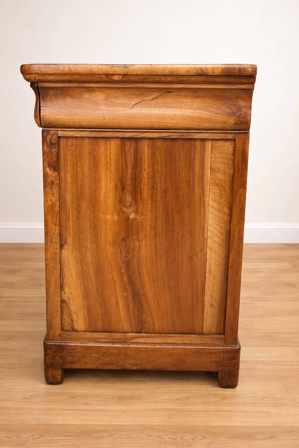 Antique walnut chest of drawers – 19th century (Louis-Philippe style)
