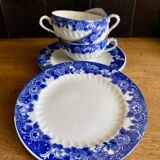 3 Chinese porcelain cups