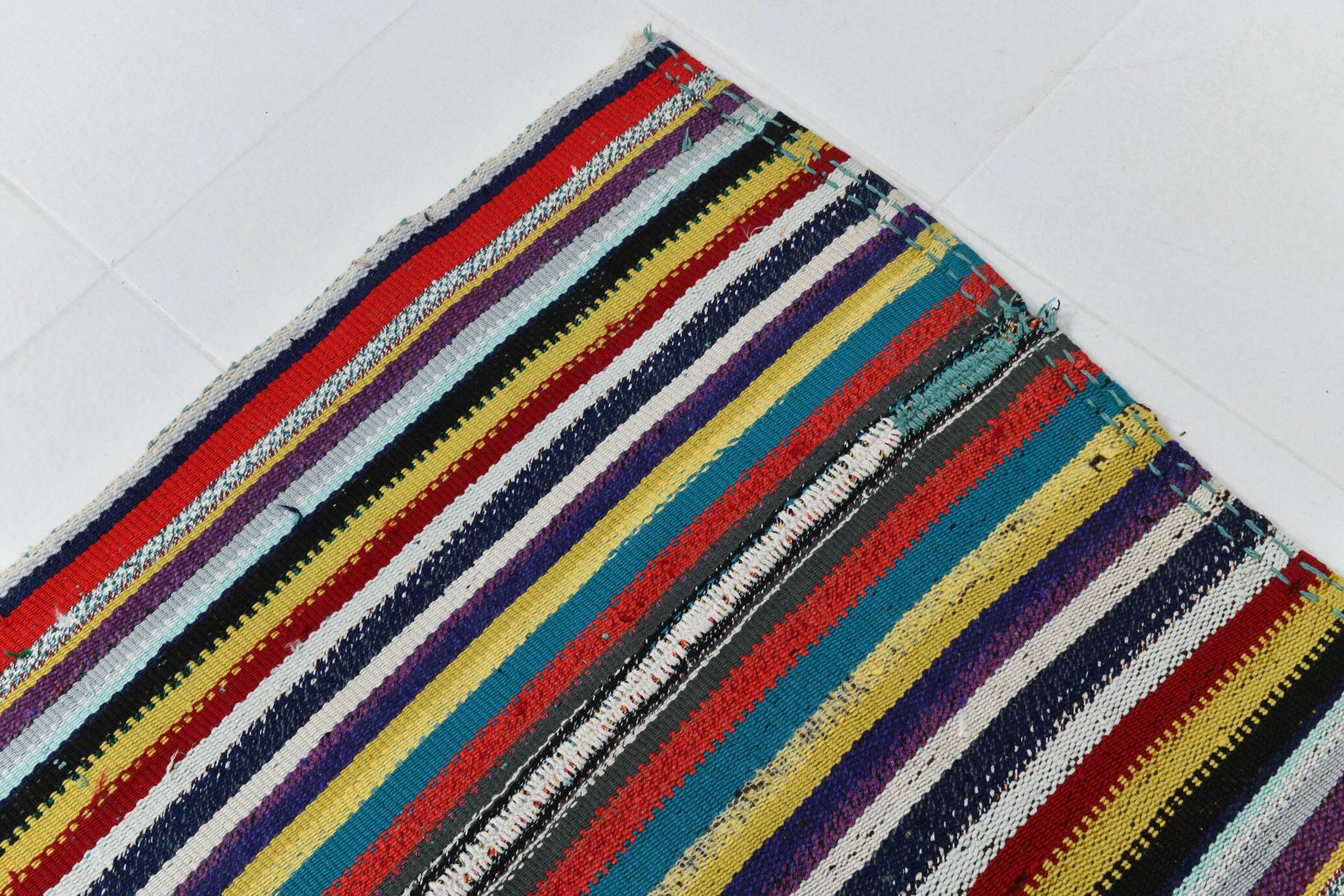 5x9 Vintage Kilim Rug, 165x269Cm