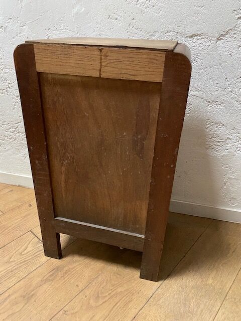 Bedside table