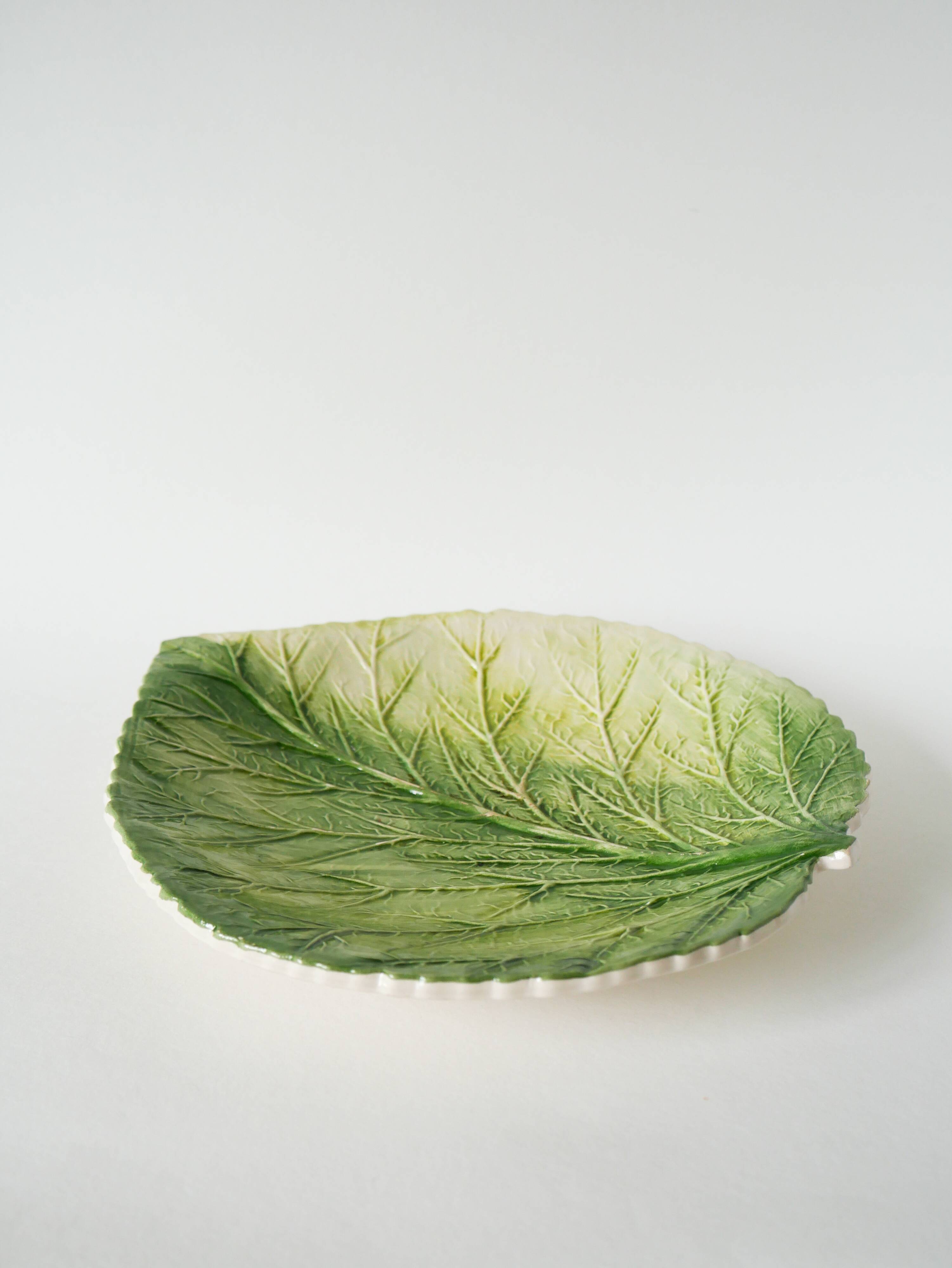 Large slip dish / cup, Leaf model, Signed, 1970
