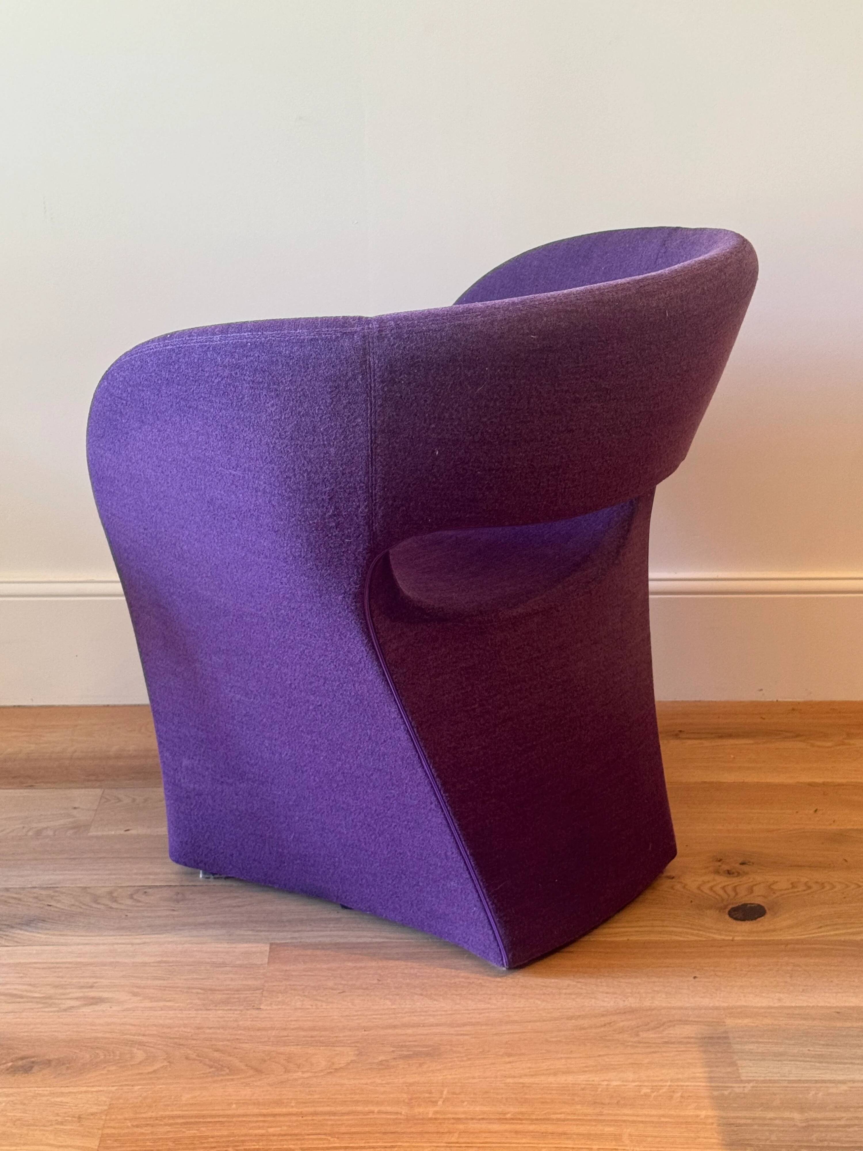 Fauteuil dans le goût du fauteuil Albert de Ron Arad pour Moroso