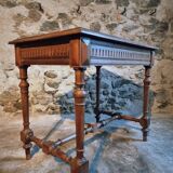 Vintage French writing table in walnut, 1930s.
