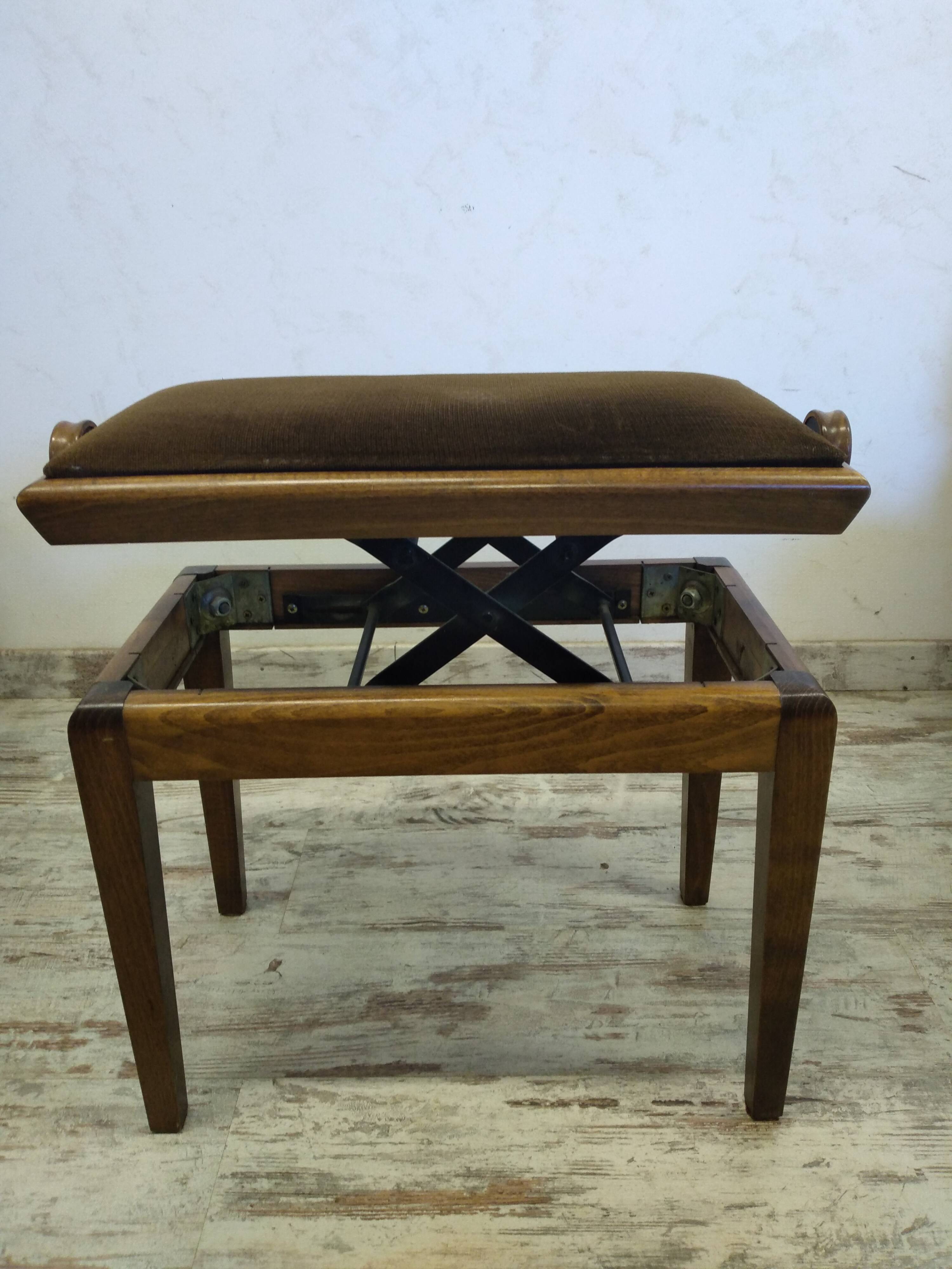 Piano bench / adjustable piano stool
