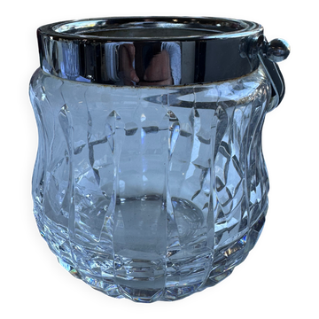 Ice bucket