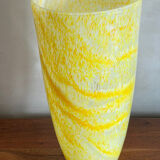 Vase en verre soufflé