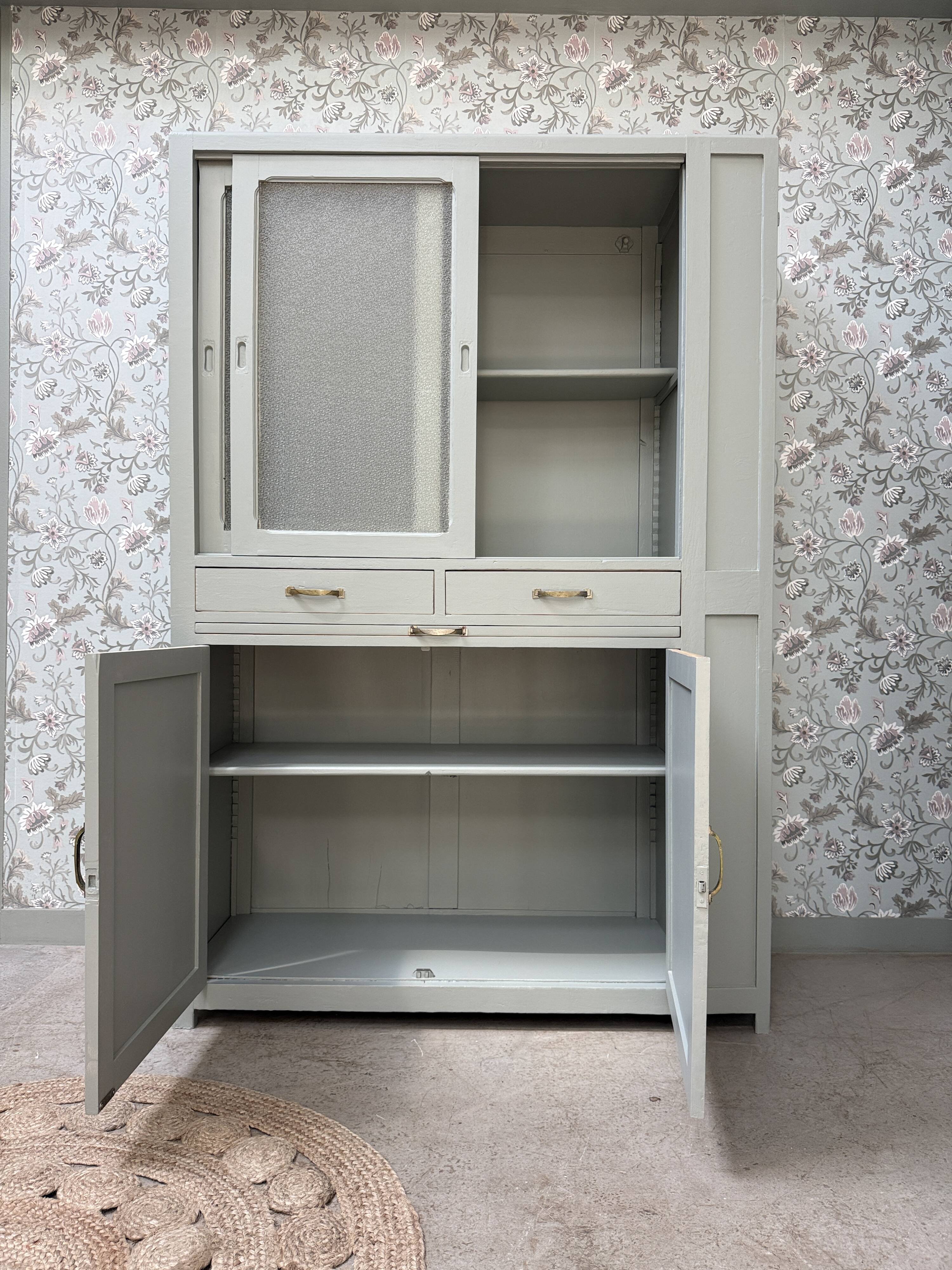 Vaisselier vintage vert (rénové)