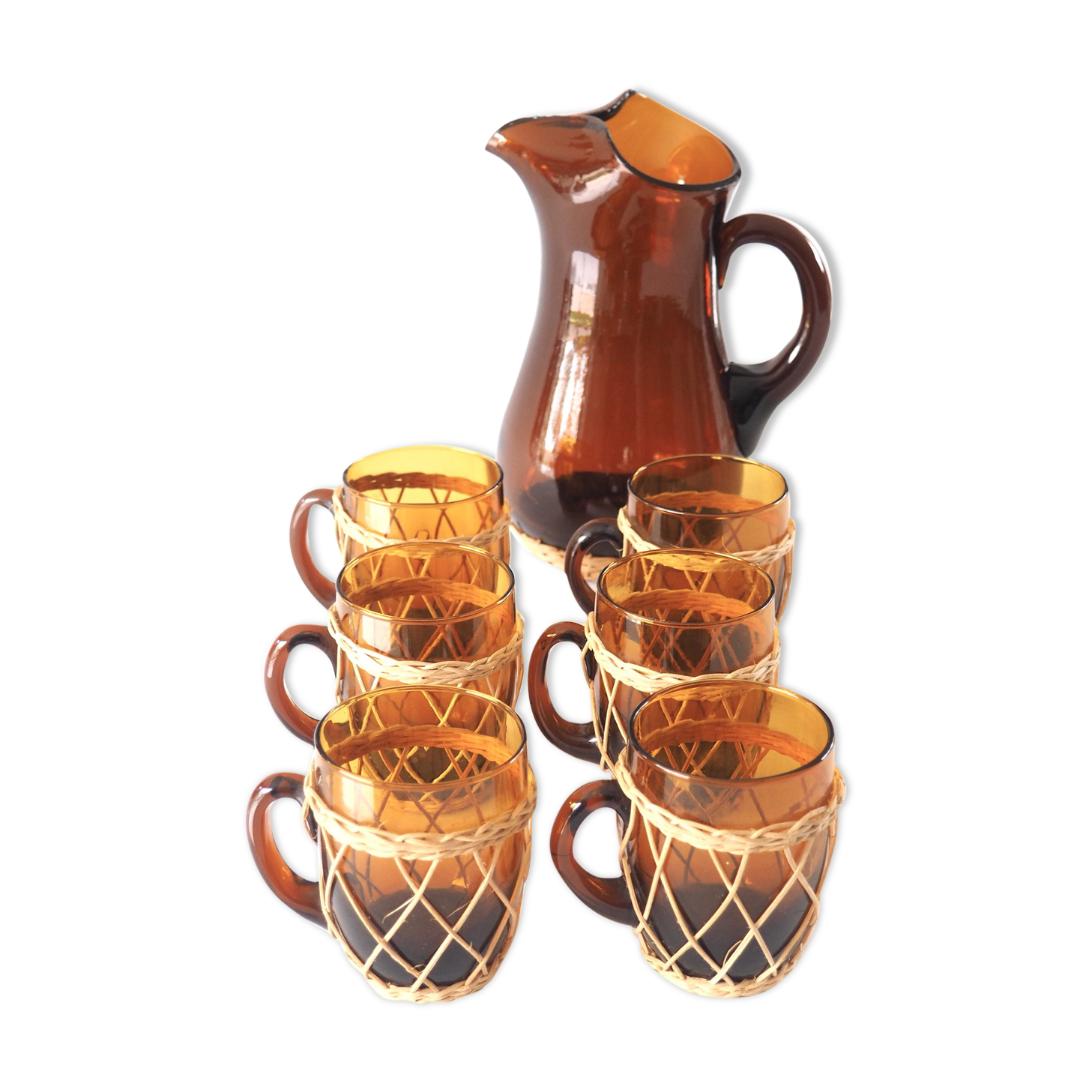 Amber glass and rattan service