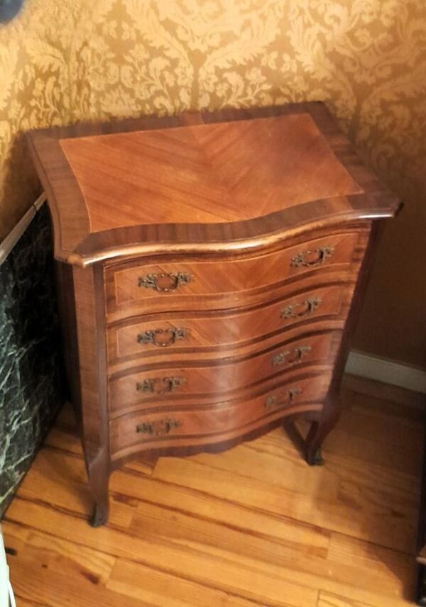 Chiffonnier marqueté ancien 4 tiroirs 56 x 36 H 71