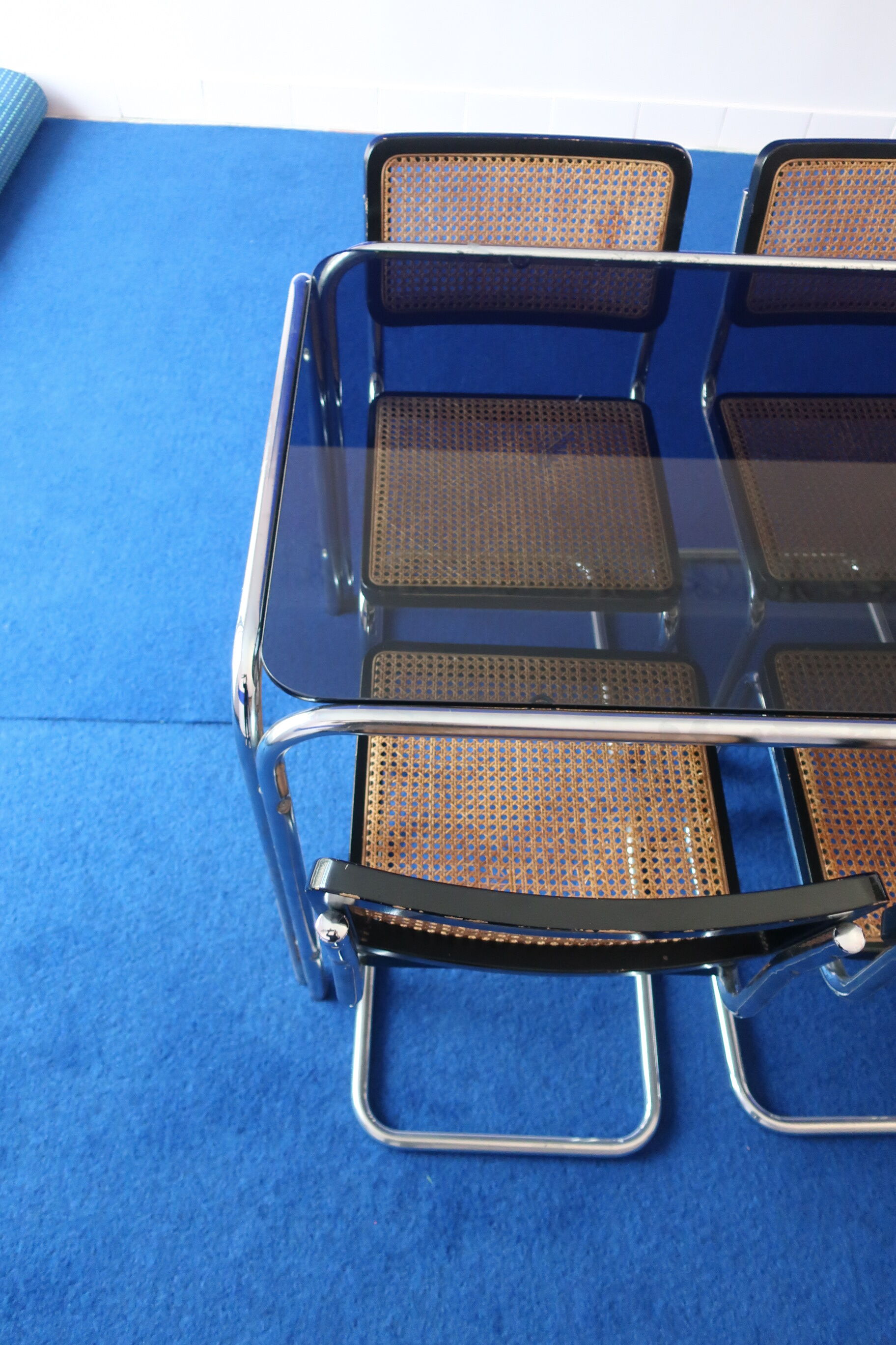 Table and 4 chairs by Marcel Breuer from the 70/80