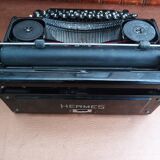 HERMES Old Media typewriter for decoration