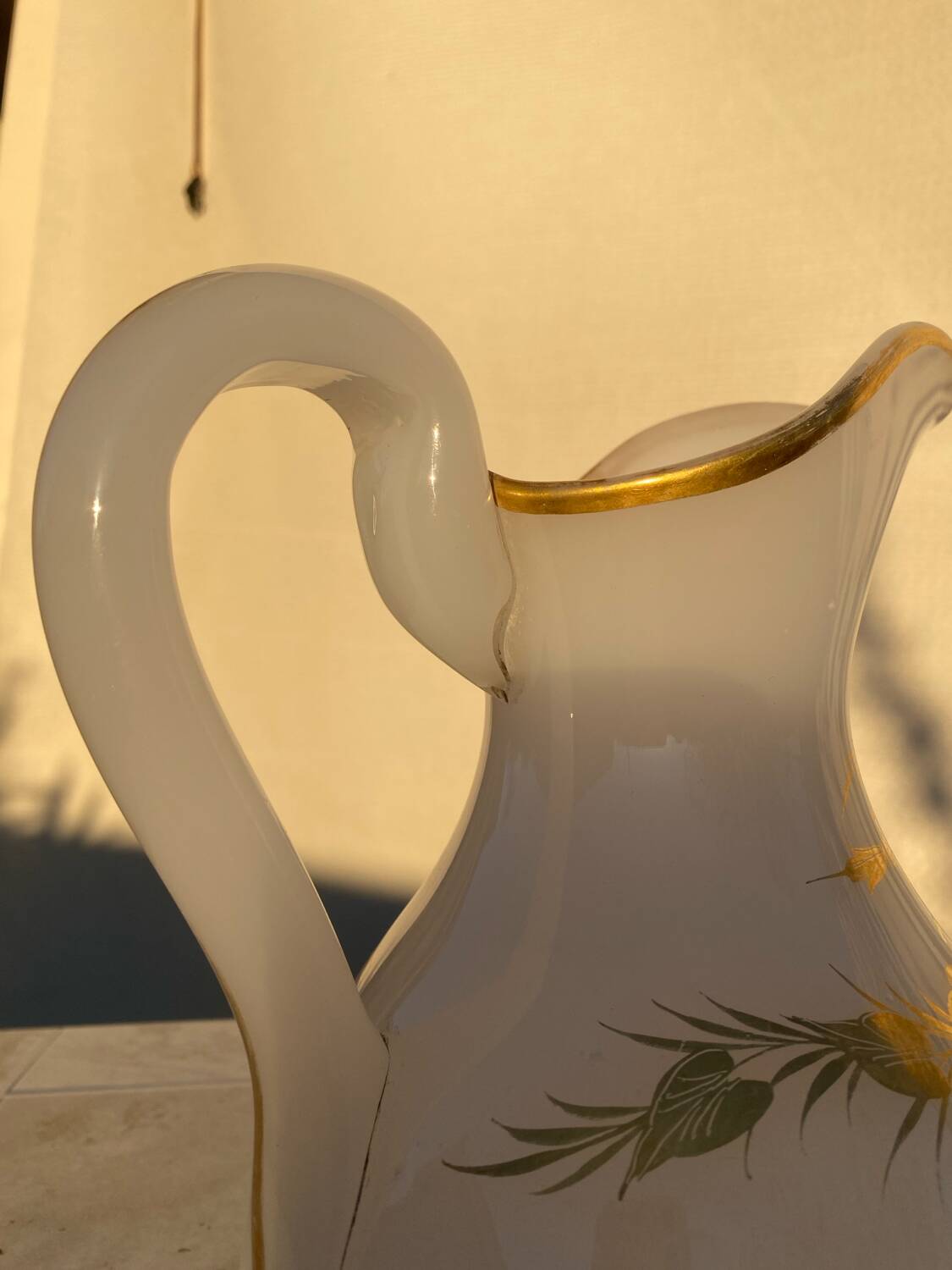 Ancien broc en opaline napoleon III