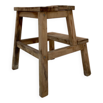 Wooden painter's stepladder