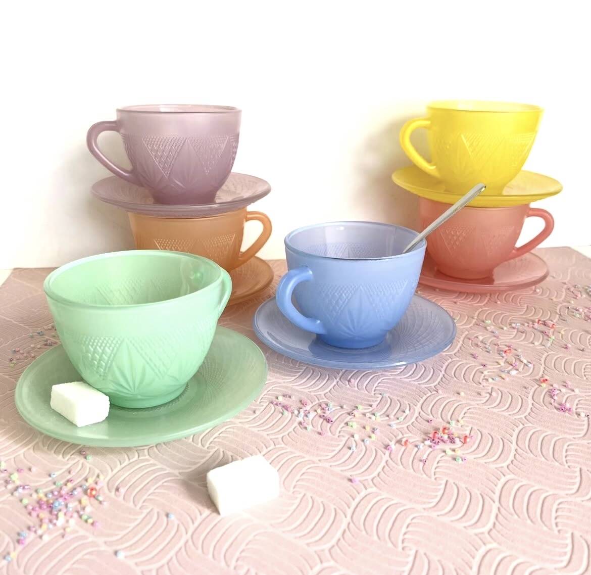 Vintage cup set