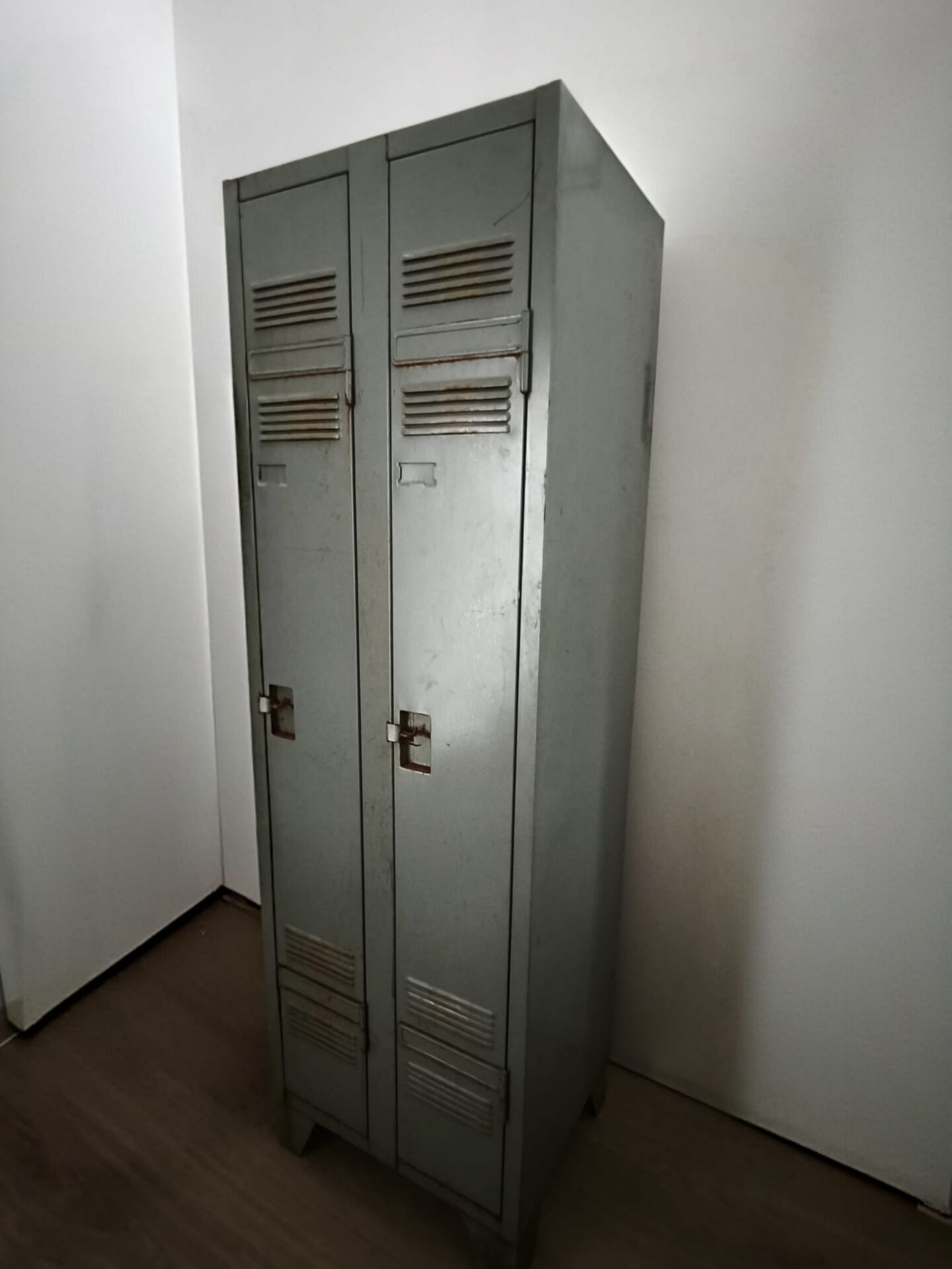 Industrial cloakroom