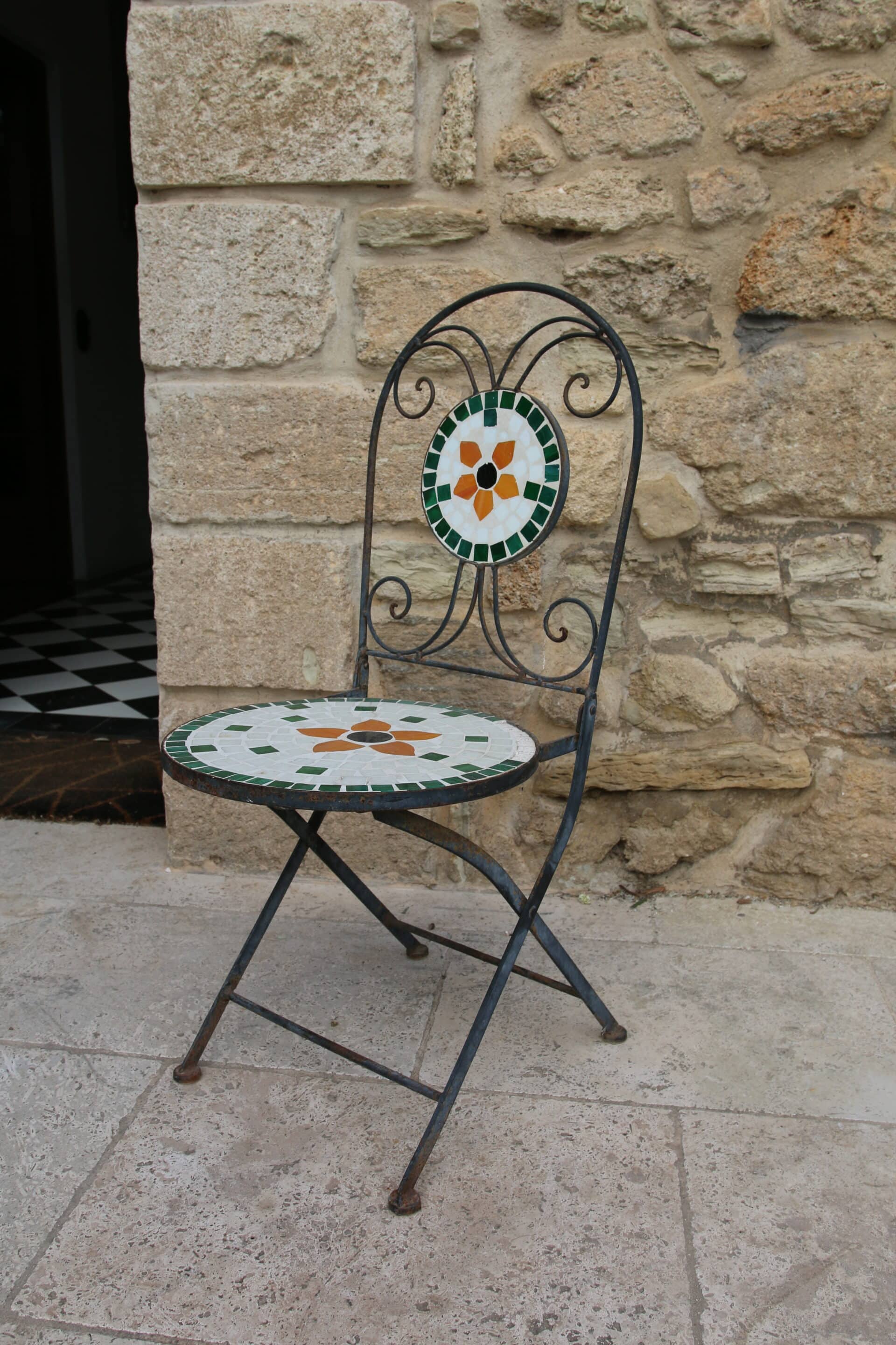 Chaise de jardin pliante fer forgé et mosaïque