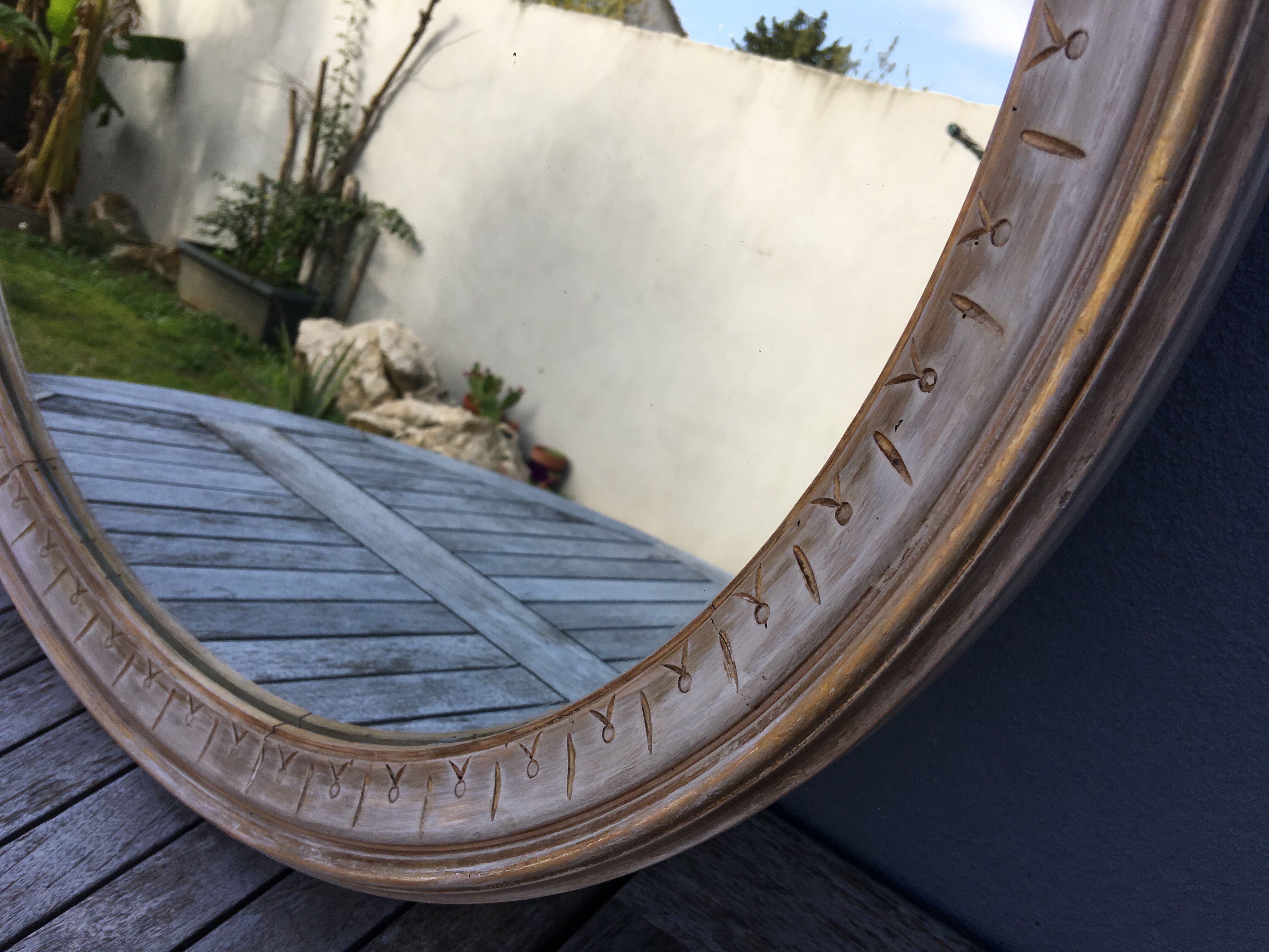 Large round mirror frame patinated wood 70 cm