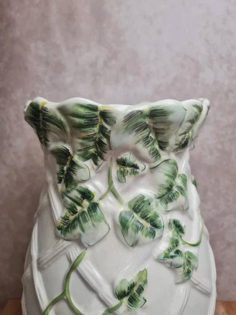 Large vintage Portuguese vase FG Trompe-l'œil vase with raised ivy decoration