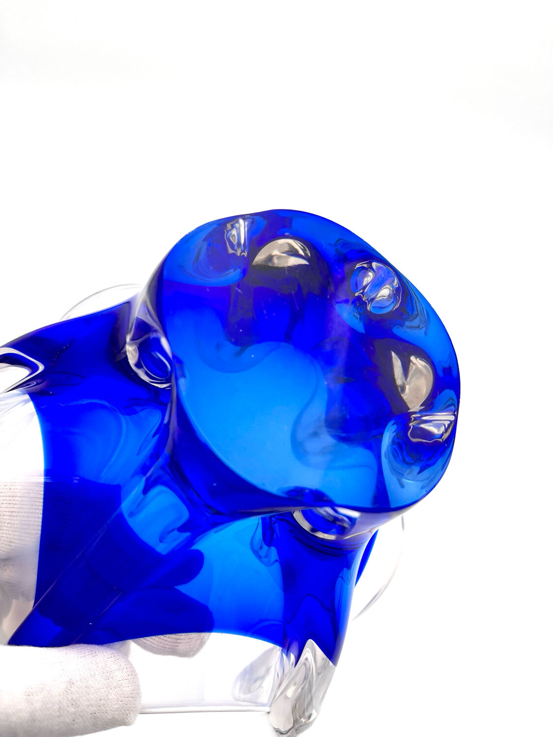 Hospodka Chřibská Crystal Bohême Blue Cobalt and Opaline Cup Circa 60