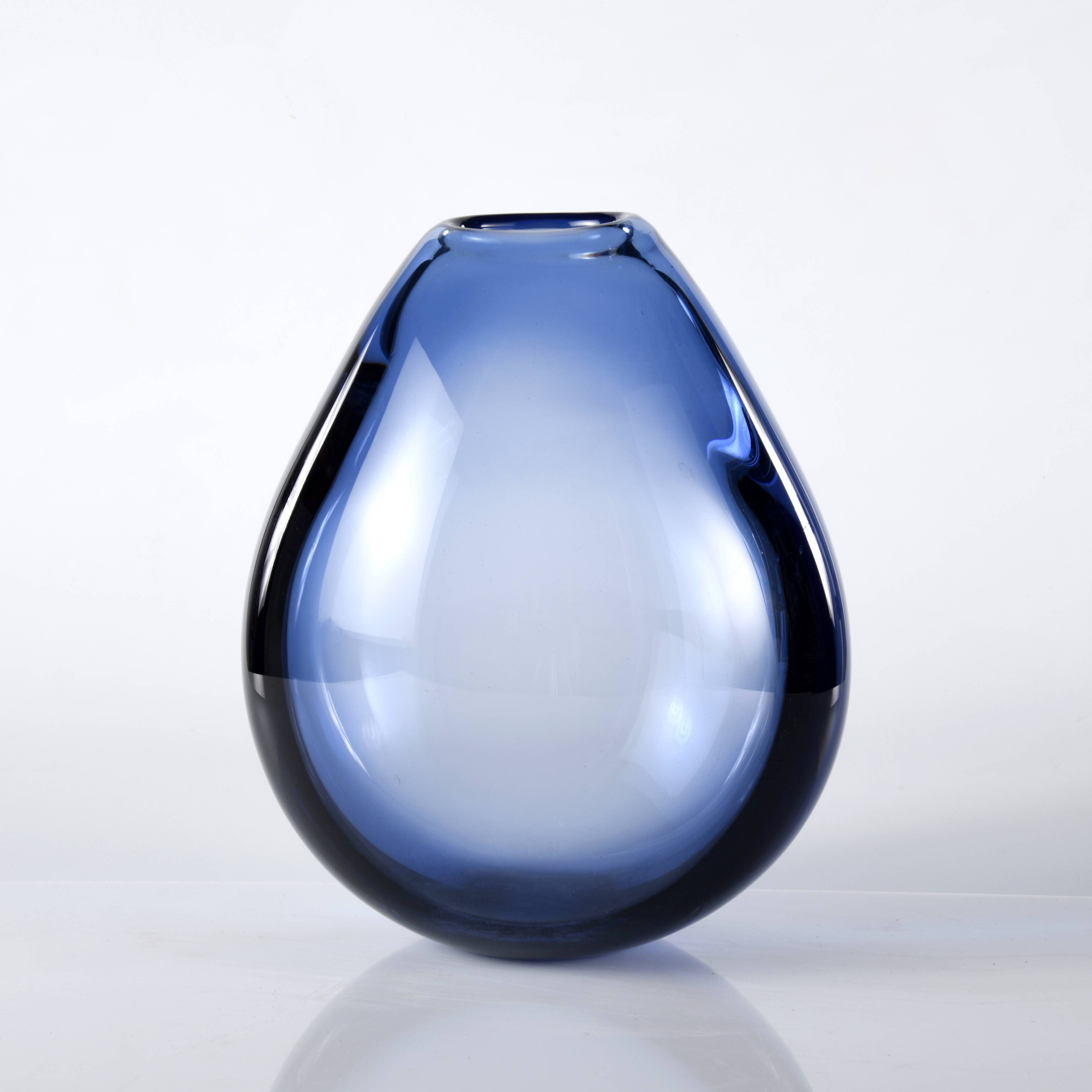 Glass vase by Per Lutken for Holmegaard