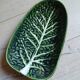 Plat creux en barbotine feuille de chou