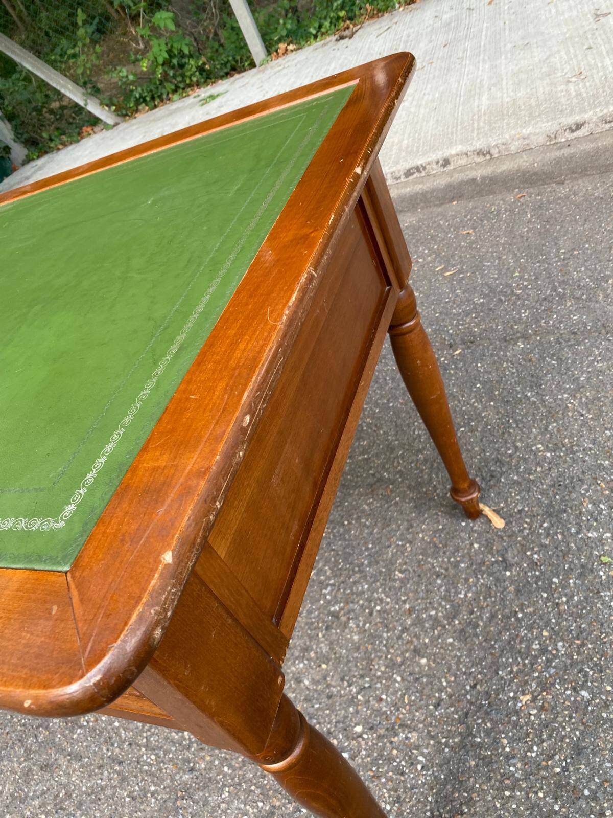 Louis XVI style desk in solid wood and green leather, 1970.
