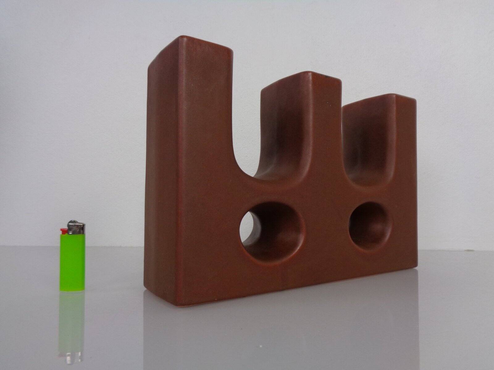 Dutch studio ceramic vase by Marius & Hugo Van Woerden for Vest Keramiek, 1970s