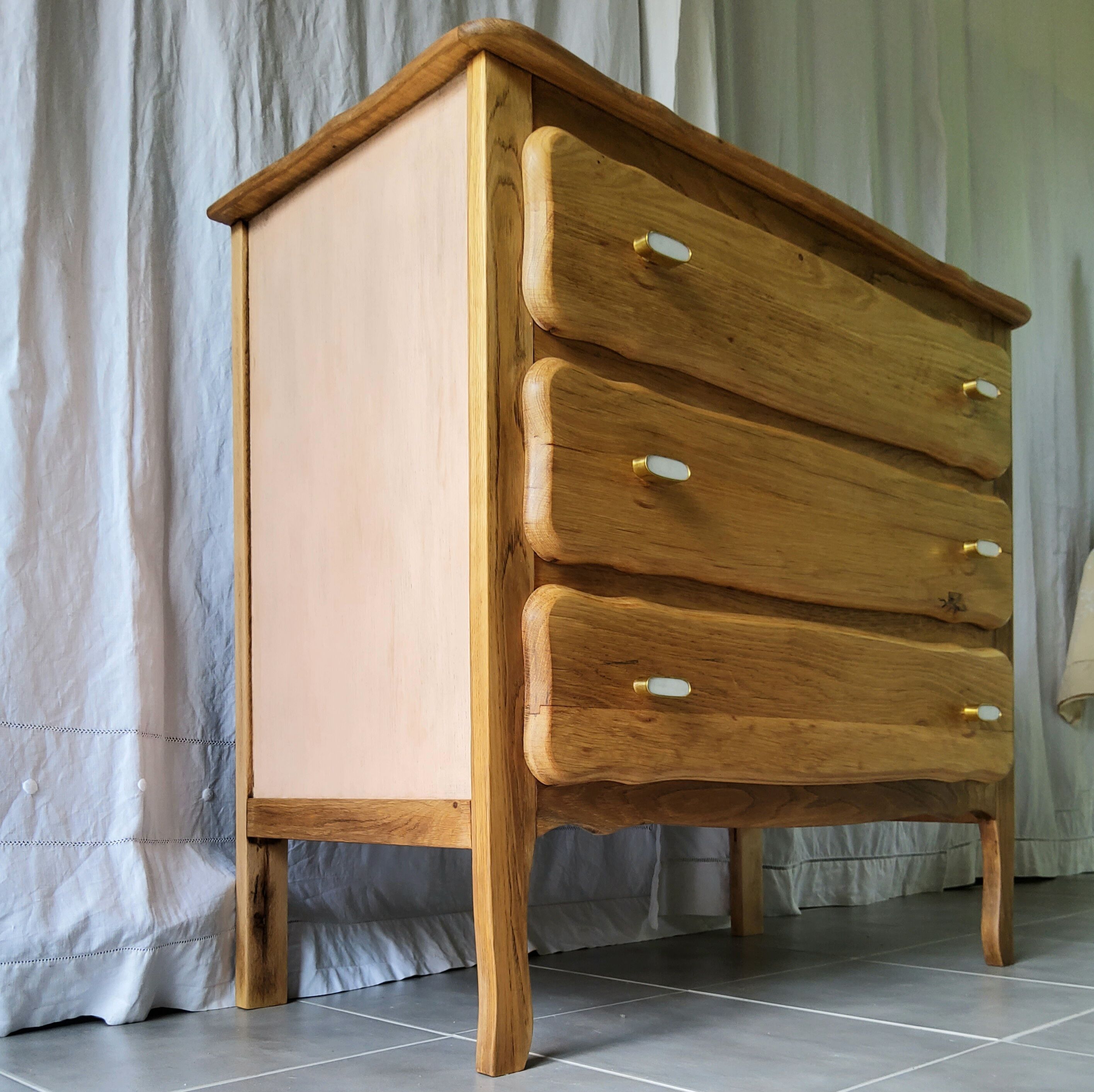 Vintage chest of drawers