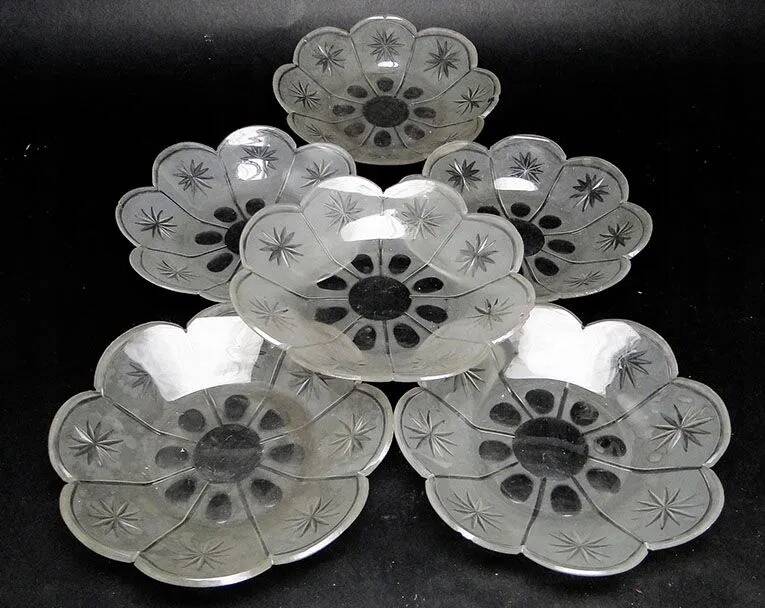 B1A set of 6 plates in Biedermeier style