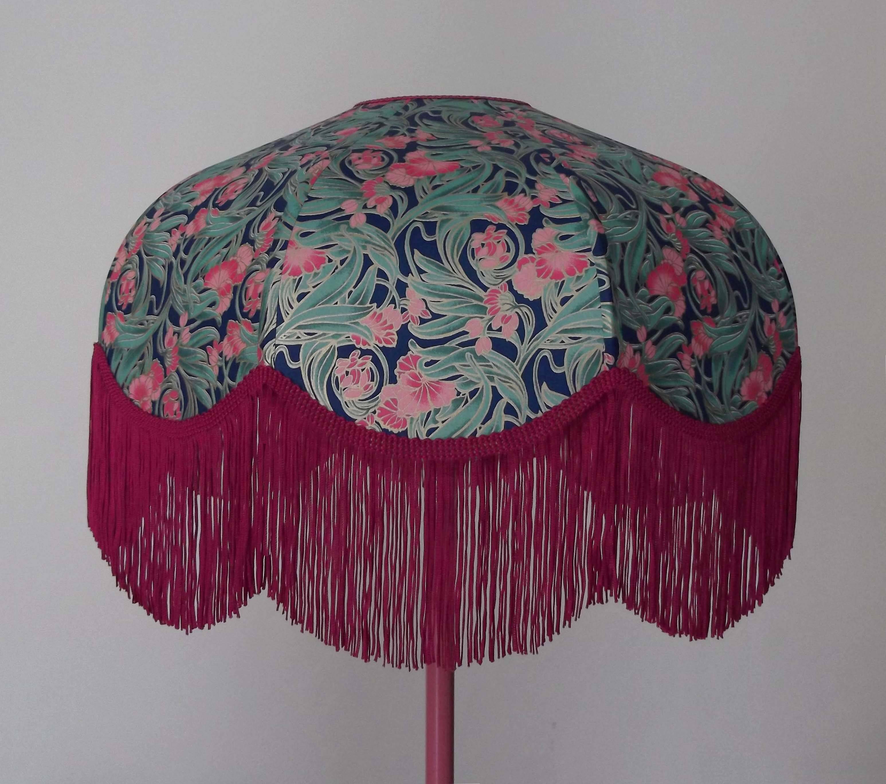 Retro fringed lampshade "Vilma".