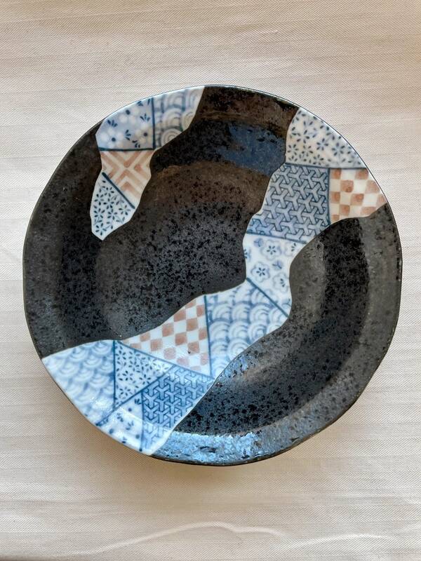 4 bowls made in Japan