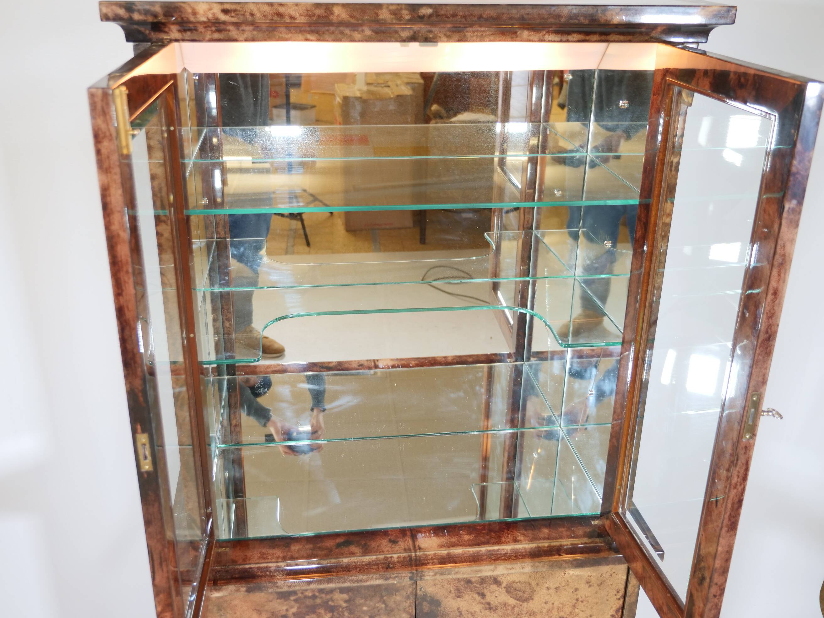 Illuminated Display Cabinet by Aldo Tura – Goat Leather & Parchment, 1970s, Milan