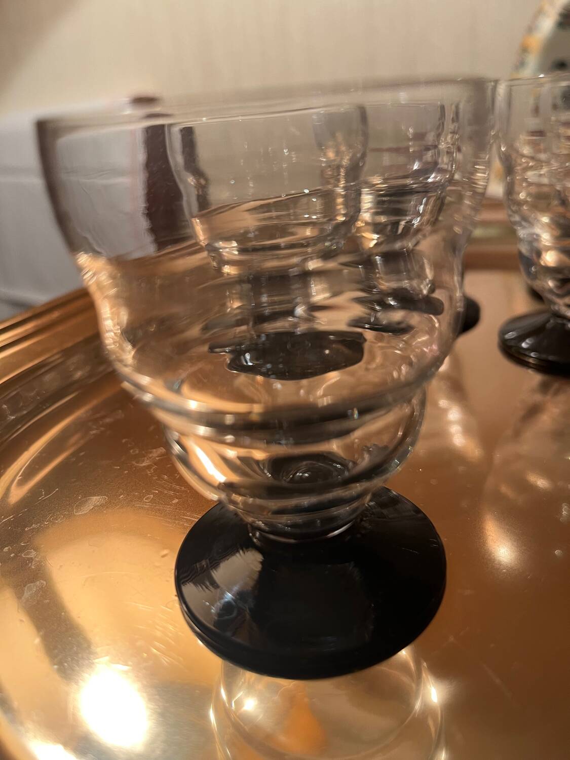 6 petits verres anciens