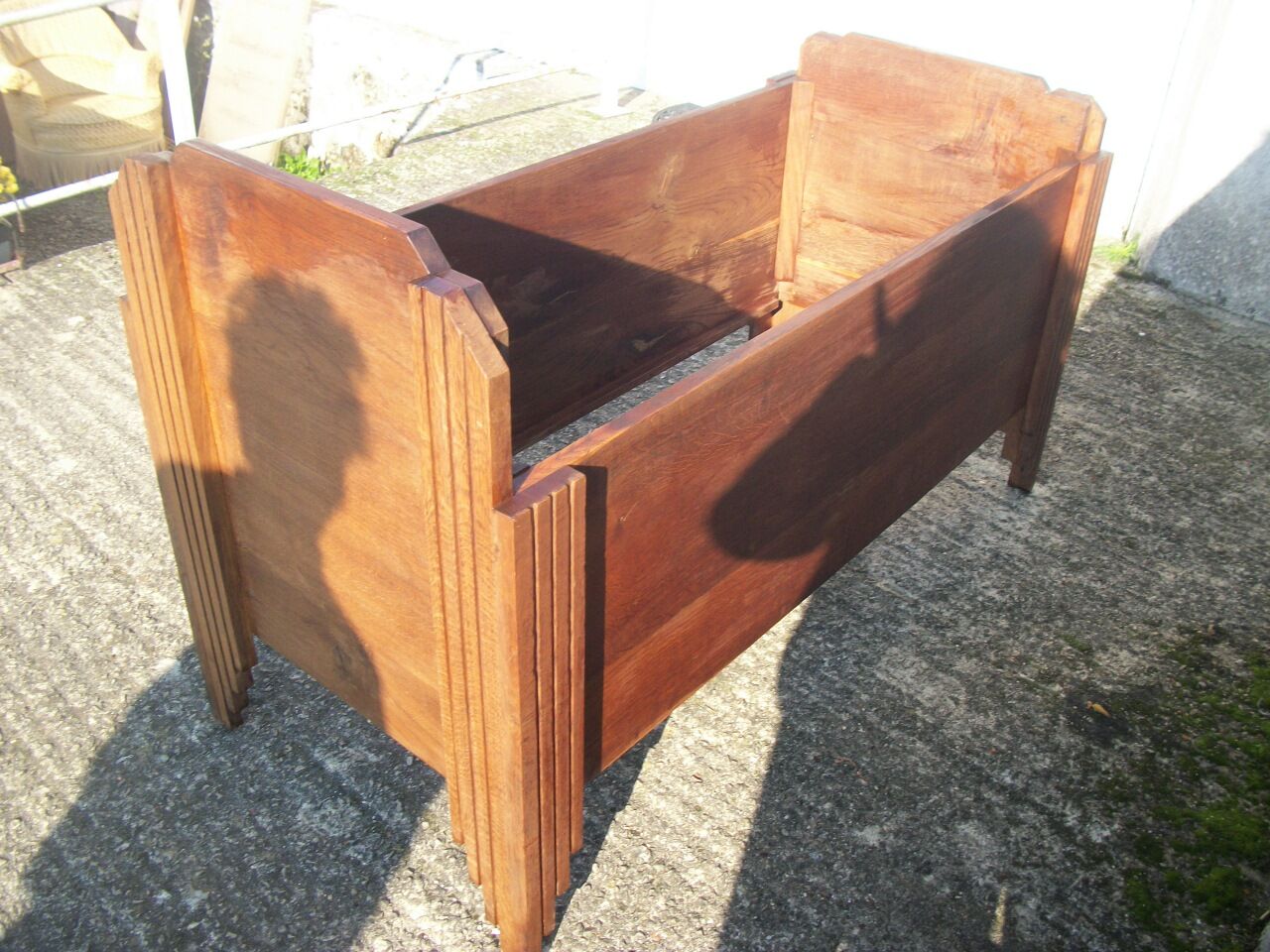 Art deco children's bed