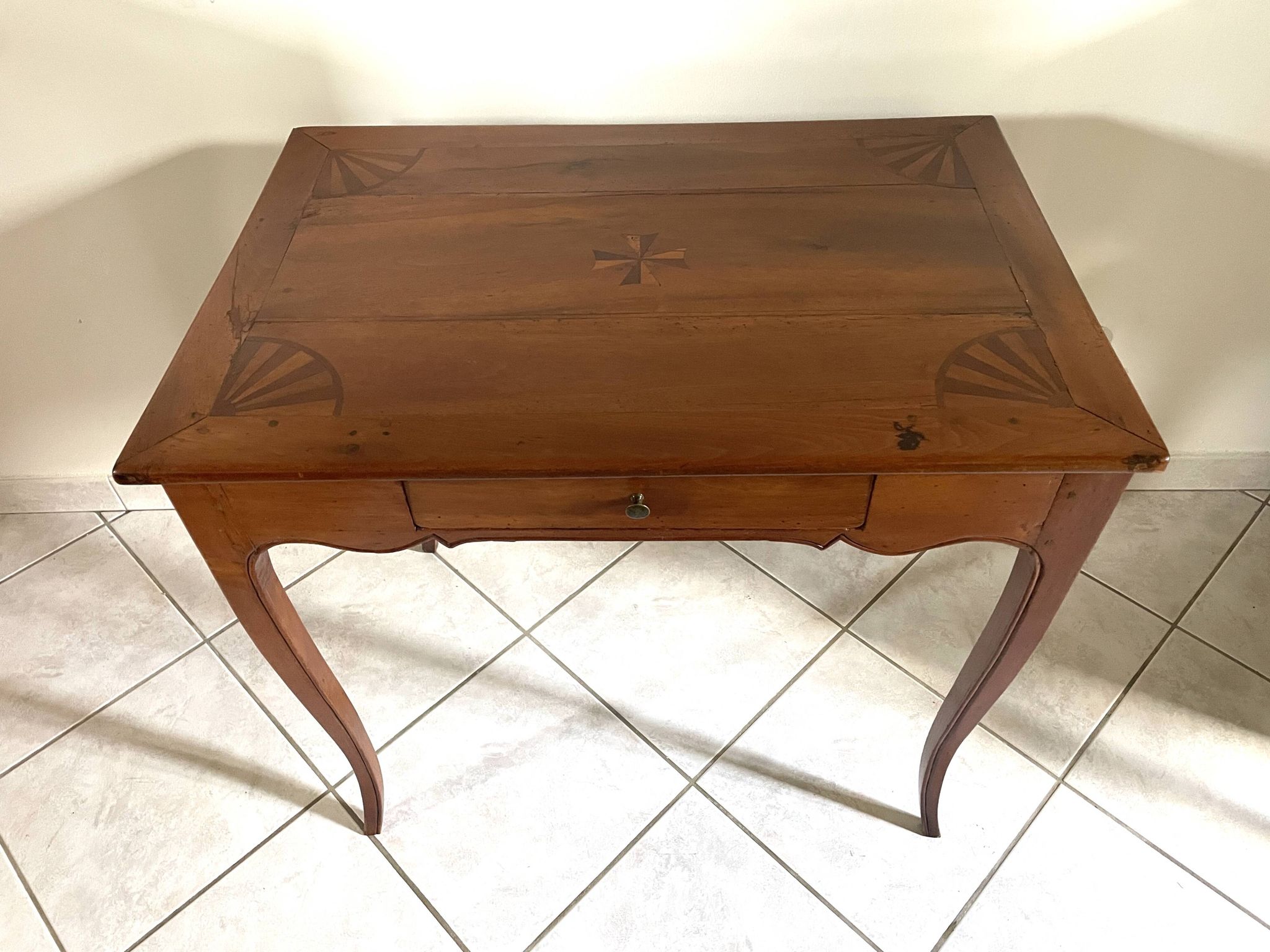 Table, small marquetry, early 20th century