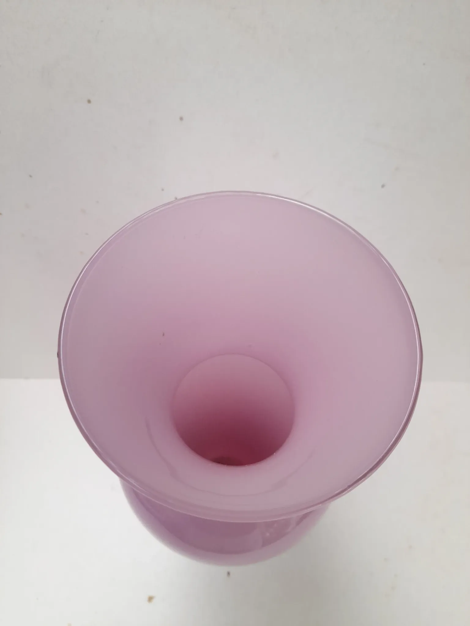 Large pink opaline vase made in Italy