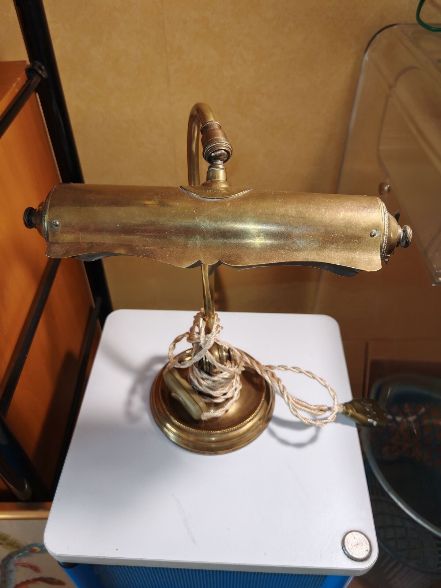 Lampe de notaire