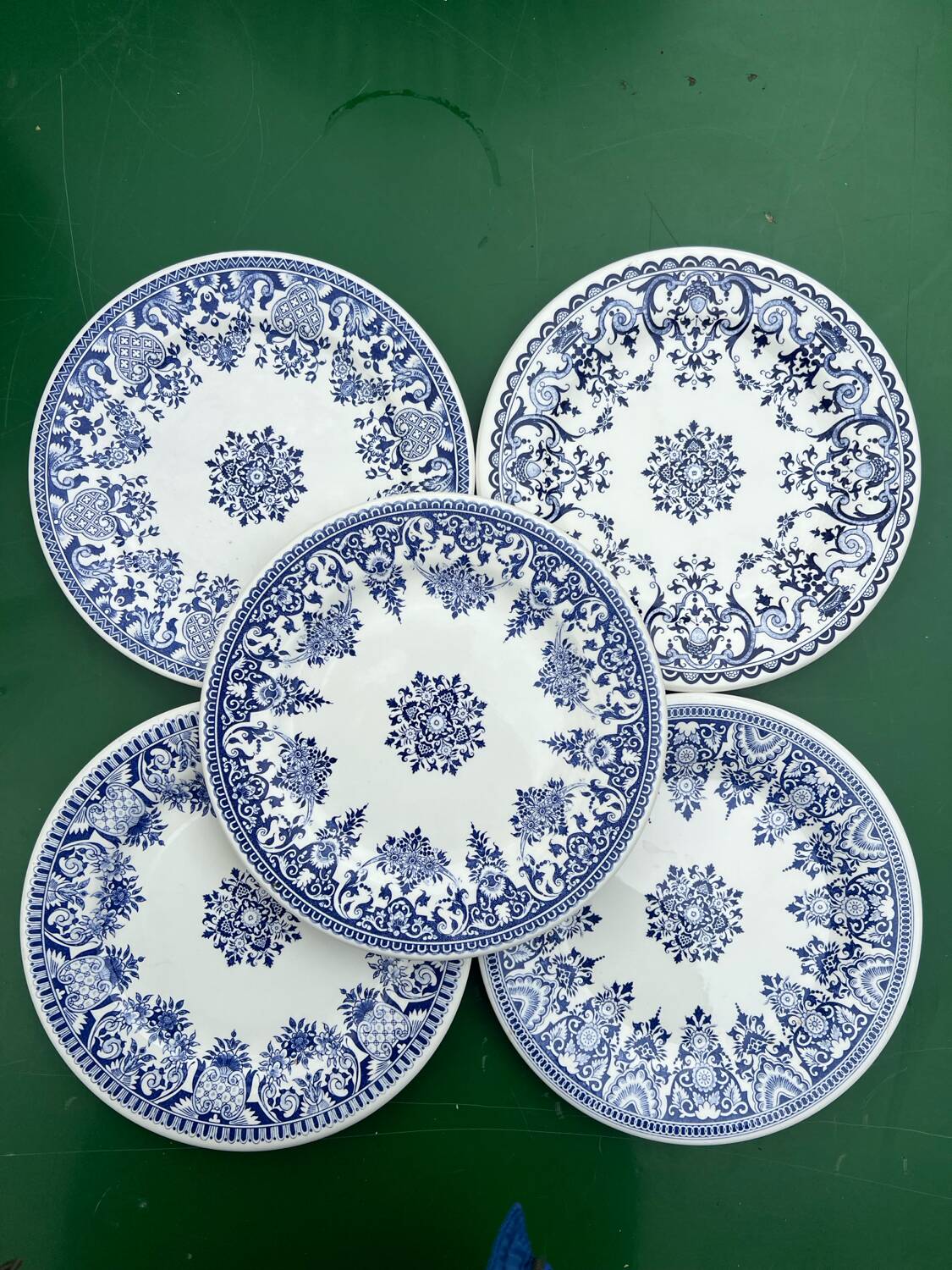 Gien - 5 dessert plates
