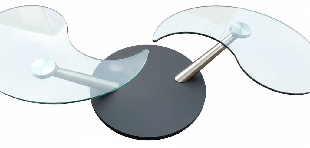 Ricochet coffee table by Arnaldo Gamba Rochebobois in very good condition.
