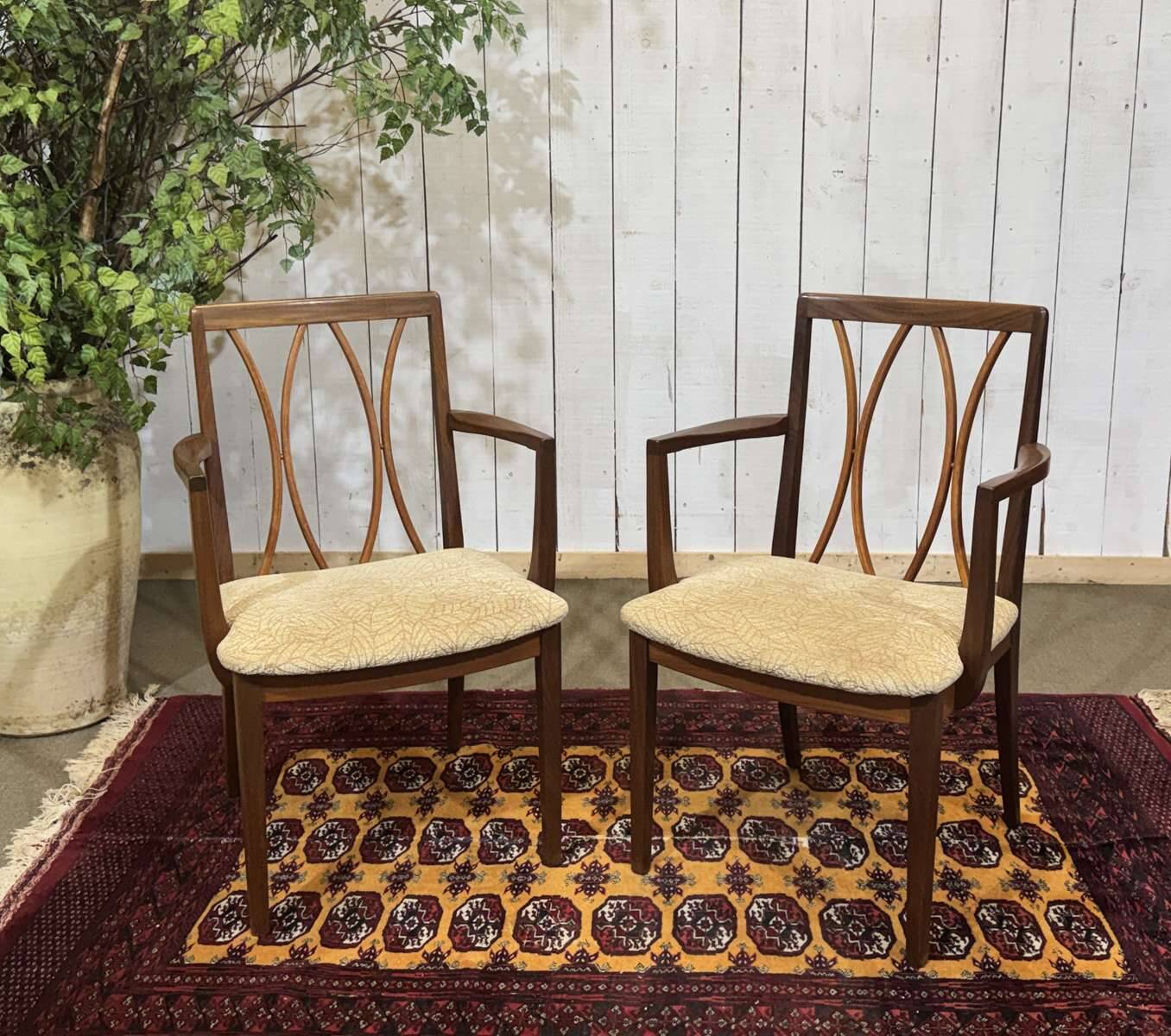 Paire de fauteuils anglais de la marque G-Plan en teck des années 70