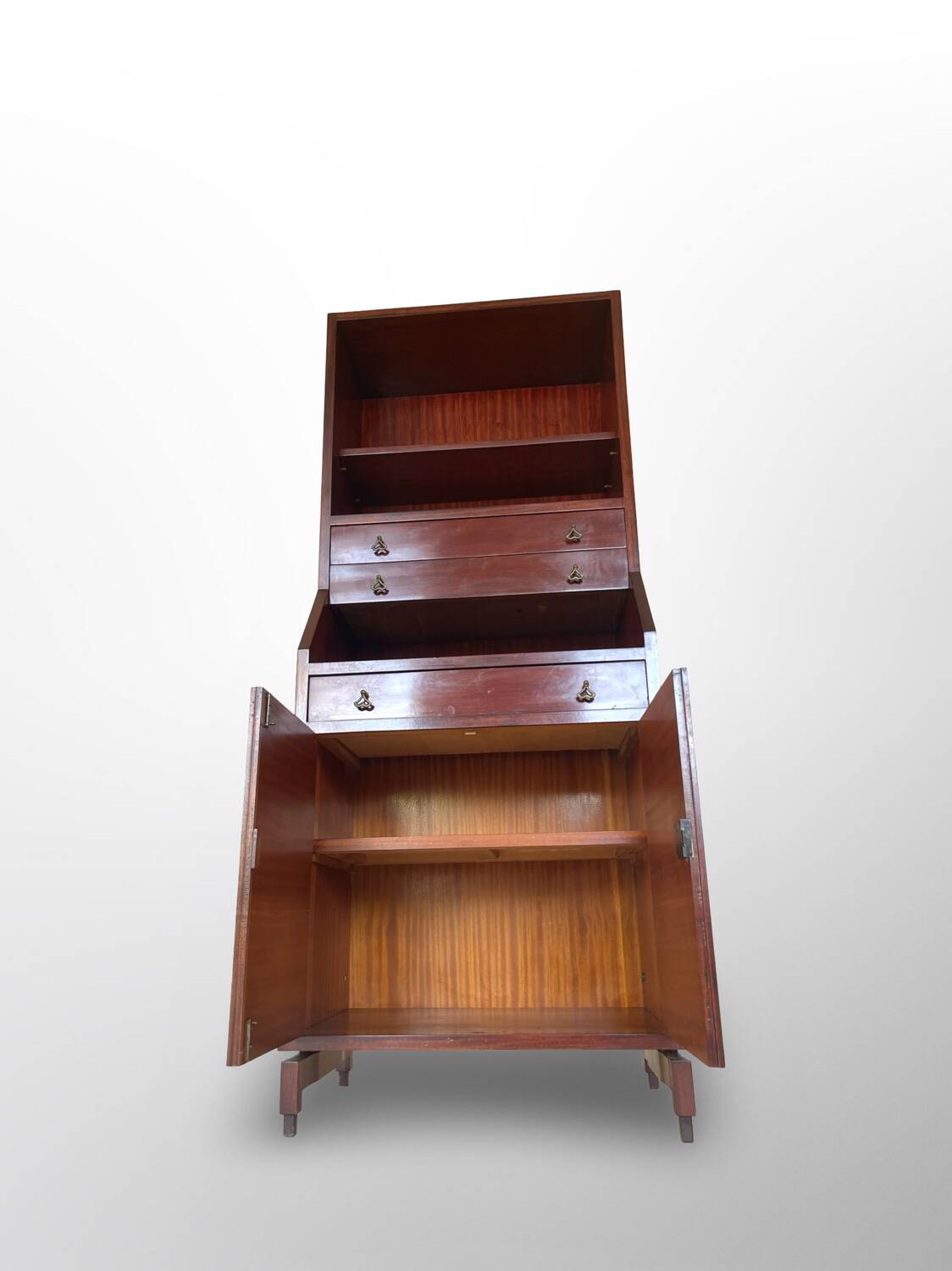 Bibliothèque italienne en bois et placage d'acajou, années 1960.