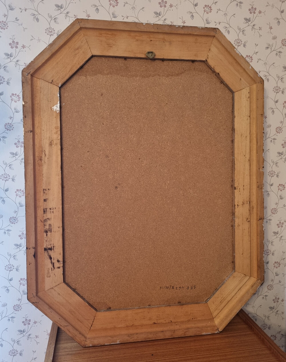 Octagonal mirror wood with frieze of oves, beveled mirror, 20s 66x86cm