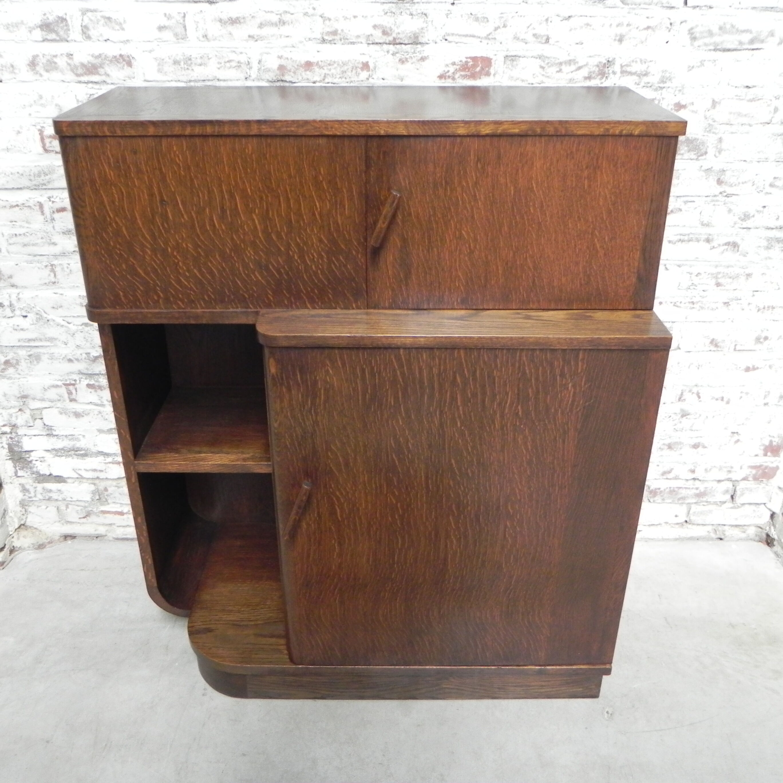 Art deco cabinet