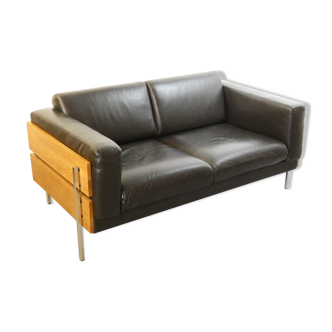 Sofa Forum by Robin Day published by Habitat