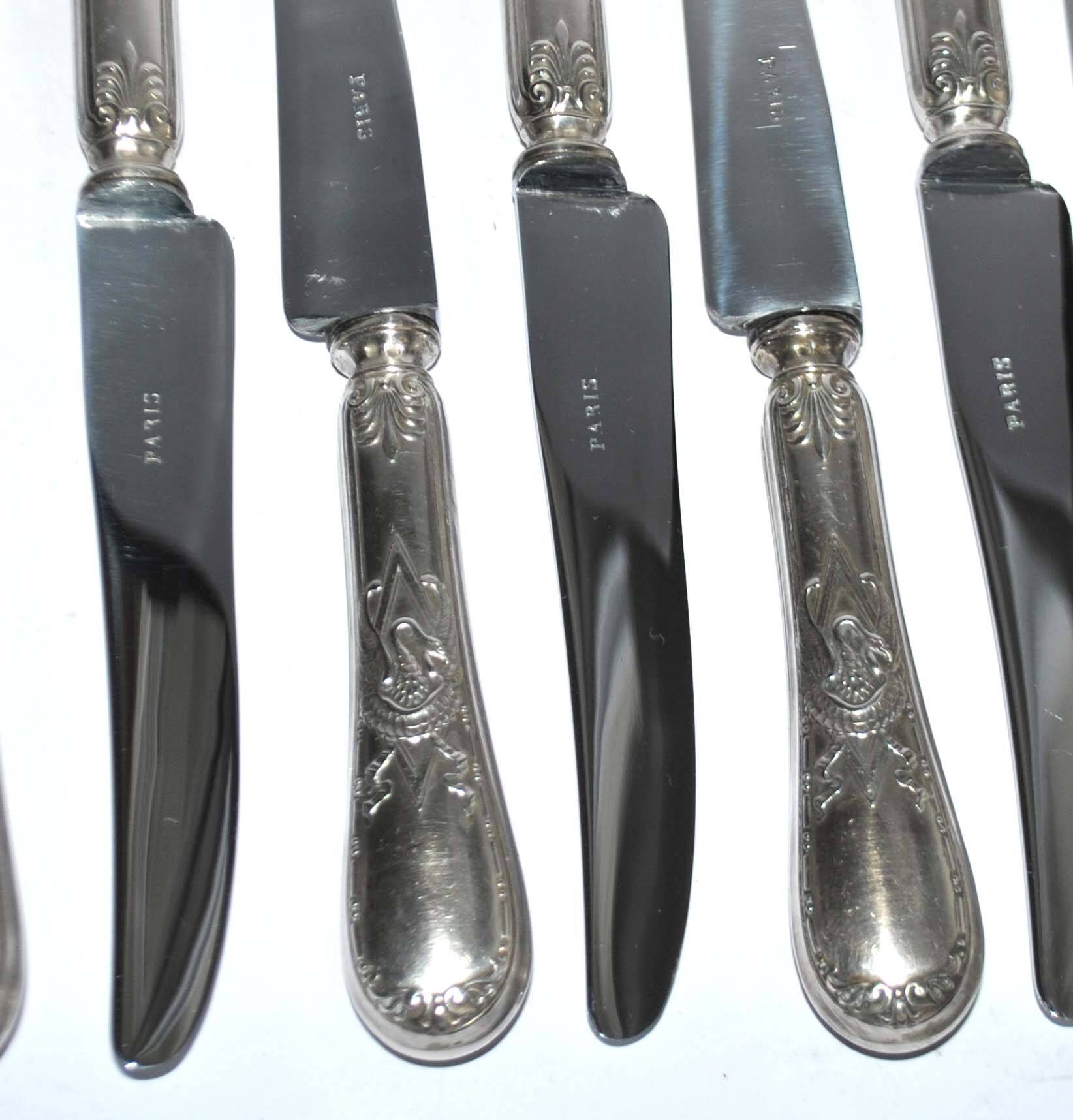 Set of 12 Napoleon Empire table knives - 19th century diamond swan decoration.