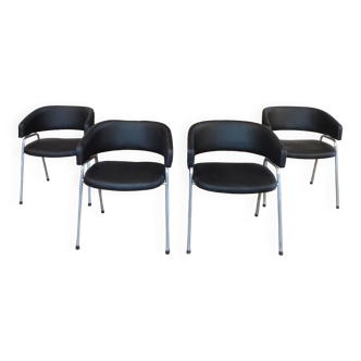 4 chaises tubulaires modèle AP 22 avec cuir noir par Hein Salomonson & Theo Tempelman pour Ap Originals