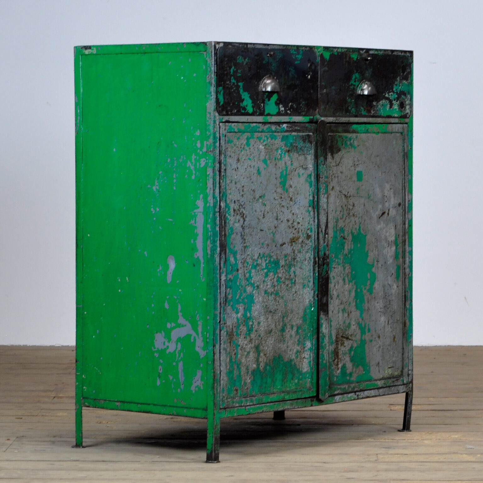 Buffet industriel en fer, années 1960