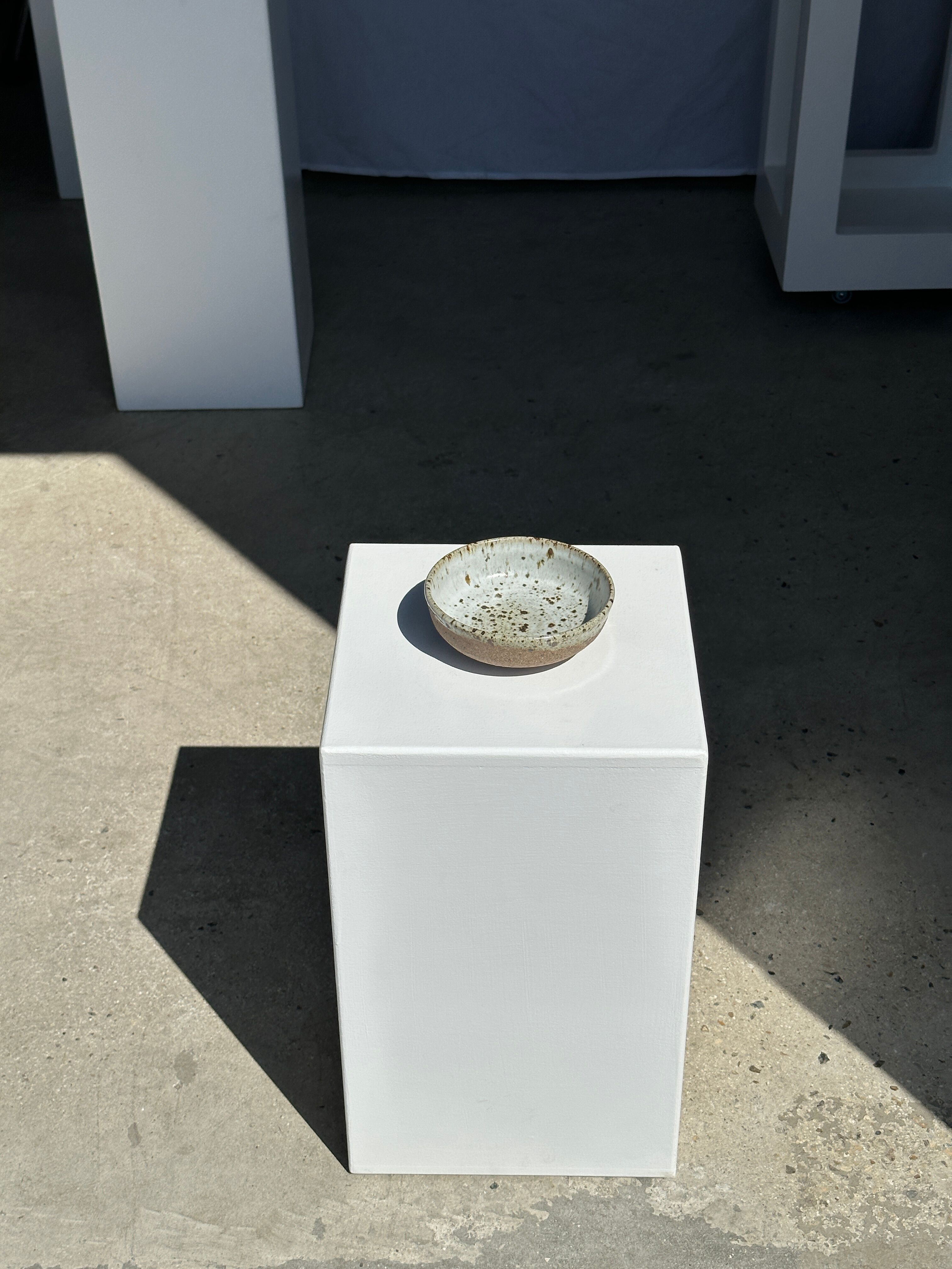 Bol en céramique moucheté et brun mat